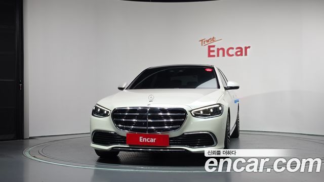 Mercedes-Benz S-Class 2023 — photo 3