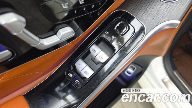 Mercedes-Benz S-Class 2023 — photo 29