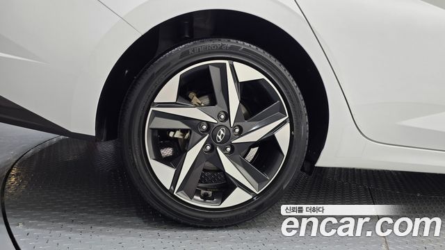 Hyundai AVANTE 2021 — photo 5