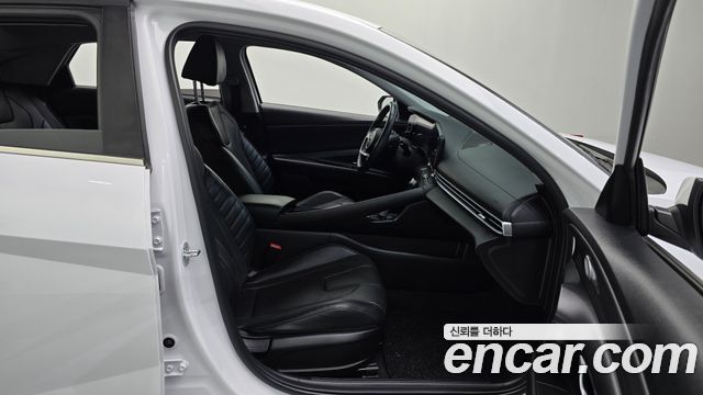 Hyundai AVANTE 2021 — photo 17