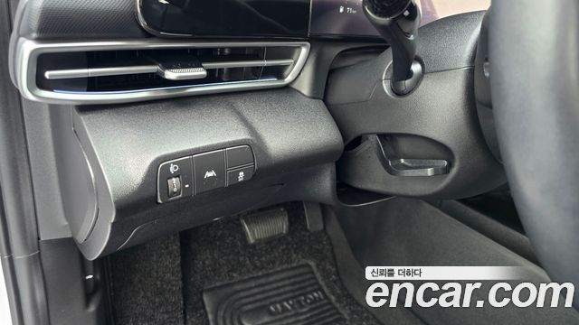 Hyundai AVANTE 2021 — photo 25