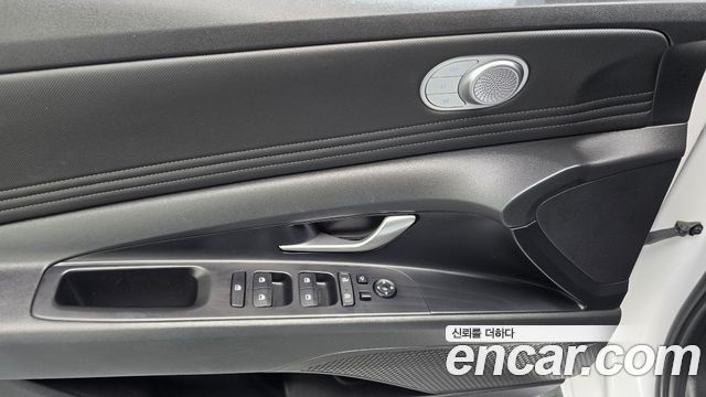 Hyundai AVANTE 2021 — photo 14