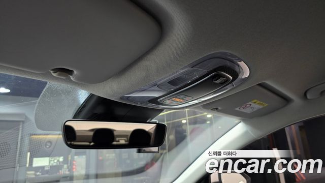 Hyundai AVANTE 2021 — photo 31