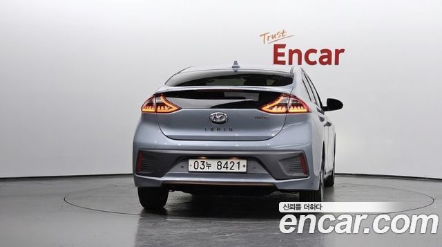 Hyundai Ioniq 2017 — photo 4