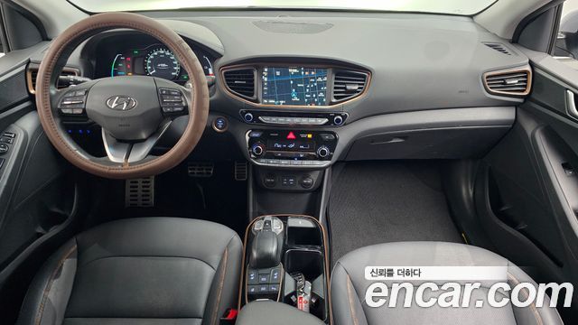 Hyundai Ioniq 2017 — photo 7