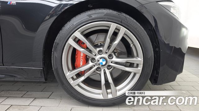 BMW 3-Series 2018 — photo 7