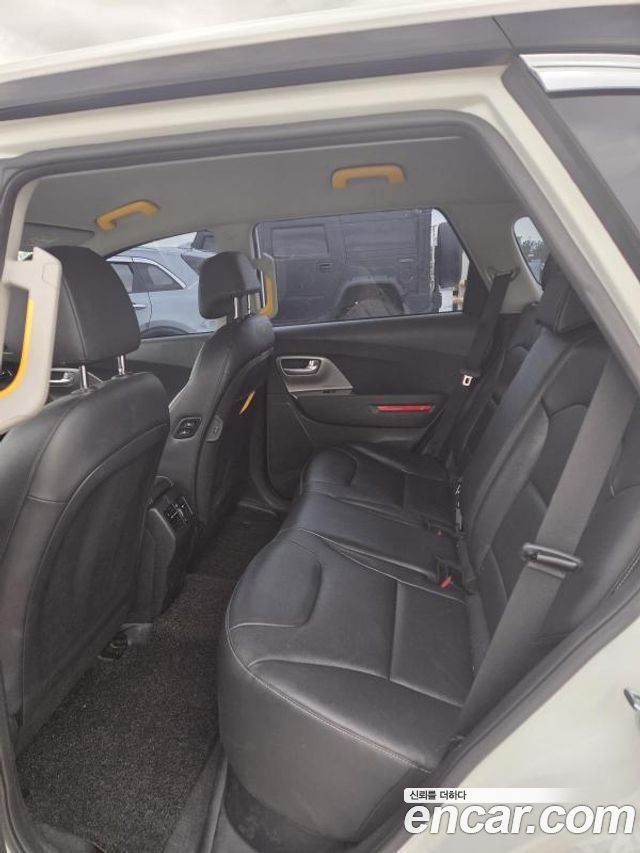 Kia Niro 2023 — photo 4