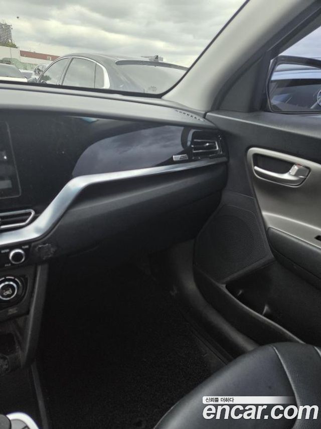 Kia Niro 2023 — photo 6