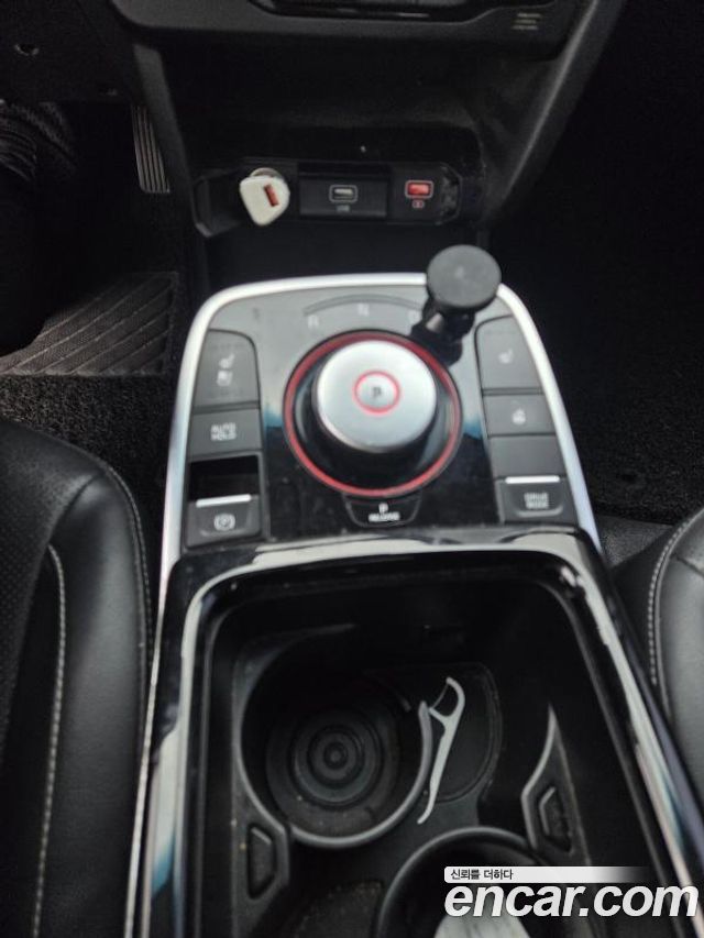 Kia Niro 2023 — photo 7