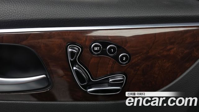 Hyundai Equus 2015 — photo 20