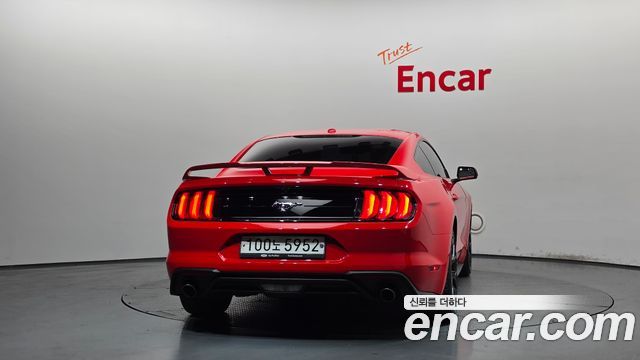 Ford Mustang 2020 — photo 4