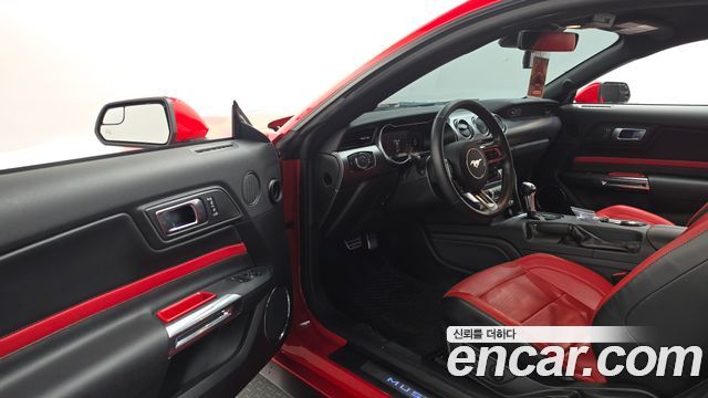 Ford Mustang 2020 — photo 13