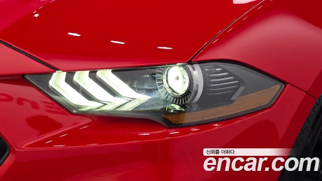 Ford Mustang 2020 — photo 8