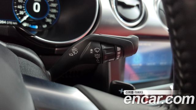 Ford Mustang 2020 — photo 28