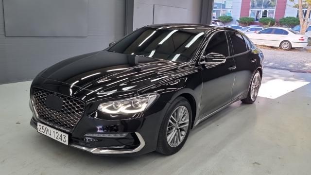 Hyundai Grandeur 2018 — photo 1