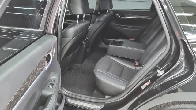 Hyundai Grandeur 2018 — photo 8