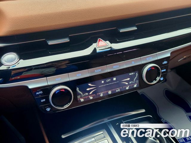 Genesis G80 2022 — photo 14