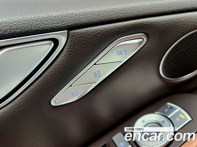 Genesis G80 2022 — photo 19
