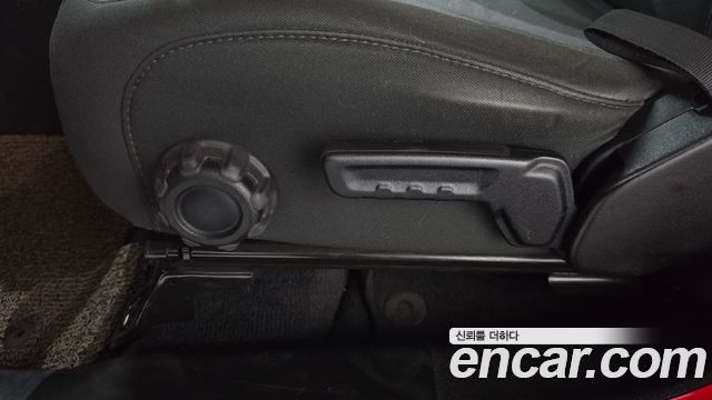 Jeep Wrangler 2020 — photo 32