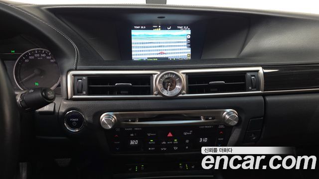 Lexus GS 2013 — photo 12