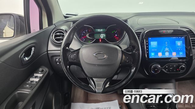 Renault Korea QM3 2017 — photo 13