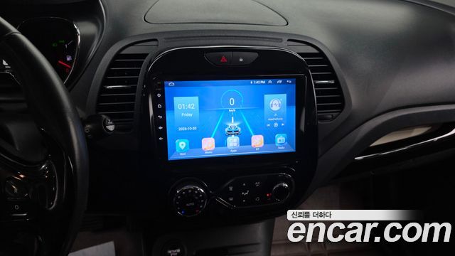 Renault Korea QM3 2017 — photo 14