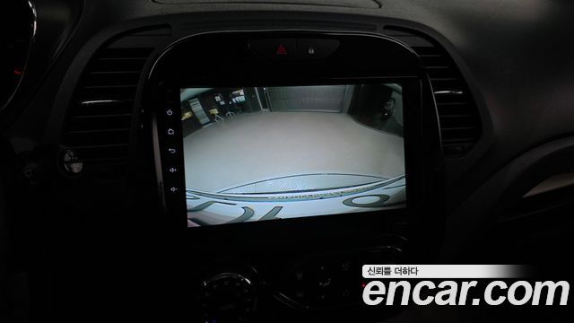 Renault Korea QM3 2017 — photo 15