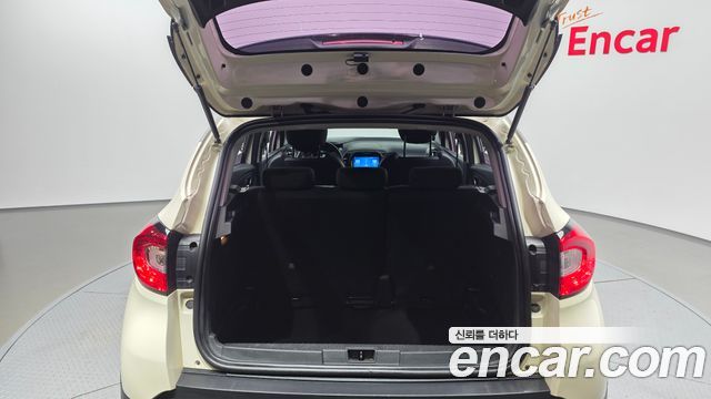 Renault Korea QM3 2017 — photo 20
