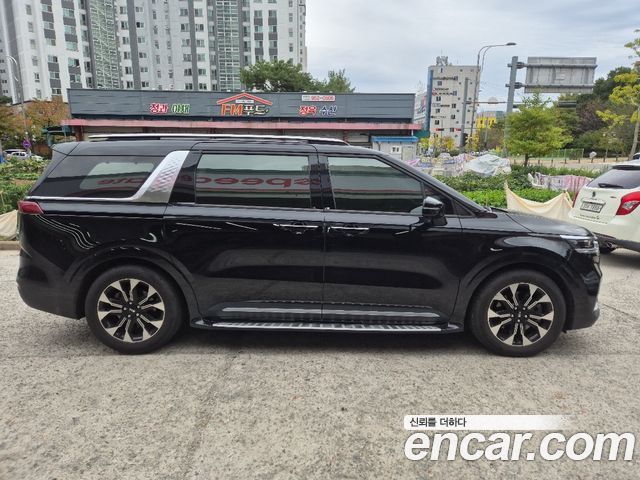 Kia Canival 2021 — photo 4