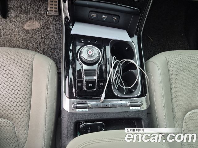 Kia Canival 2021 — photo 5