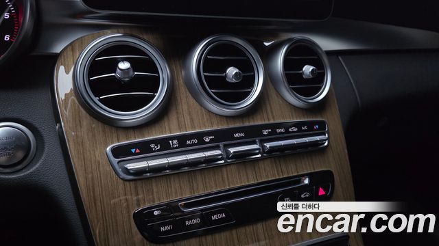 Mercedes-Benz C-Class 2016 — photo 16