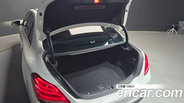 Mercedes-Benz C-Class 2016 — photo 20