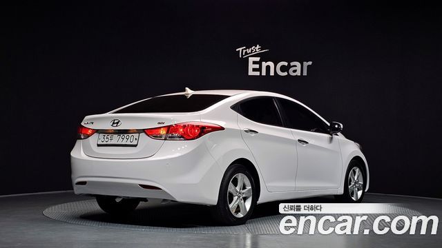 Hyundai AVANTE 2013 — photo 2