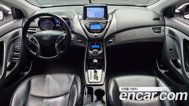 Hyundai AVANTE 2013 — photo 7