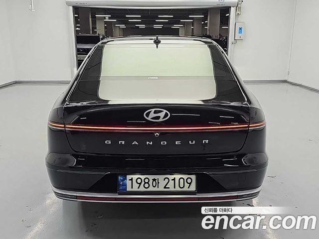 Hyundai Grandeur 2023 — photo 3