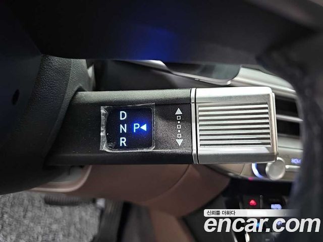 Hyundai Grandeur 2023 — photo 8