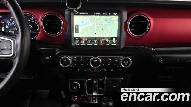 Jeep Wrangler 2022 — photo 19