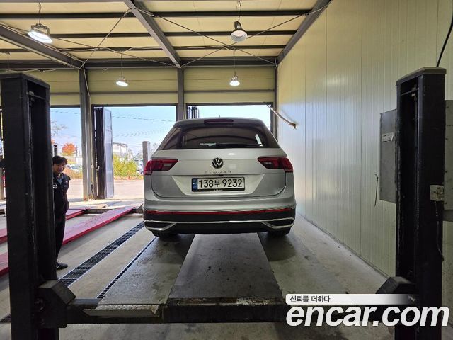 Volkswagen Tiguan 2022 — photo 2
