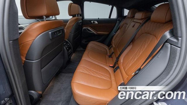 BMW X6 2022 — photo 11