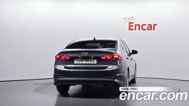 Hyundai AVANTE 2017 — photo 4