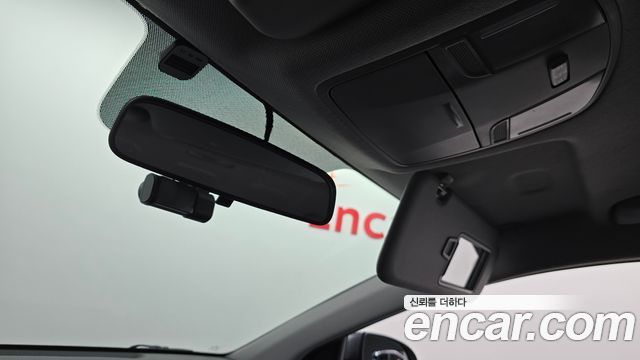 Hyundai AVANTE 2017 — photo 20