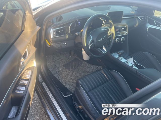 Genesis G70 2018 — photo 12