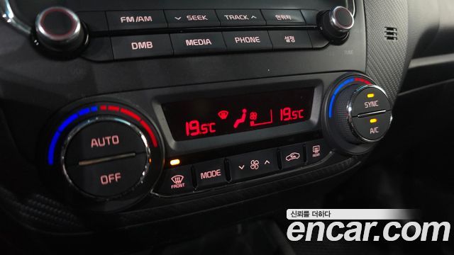 Kia K3 2017 — photo 18