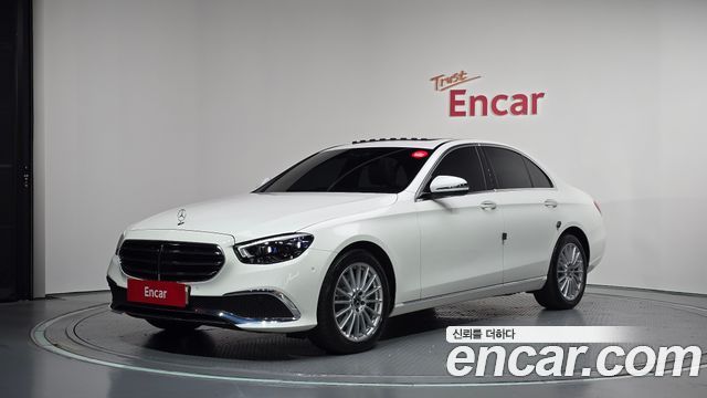 Mercedes-Benz E-Class 2021 — photo 1