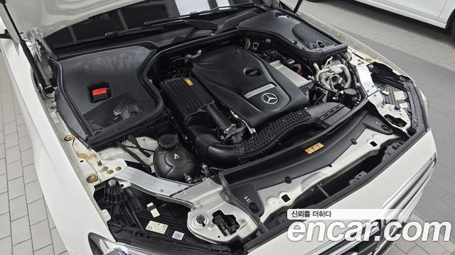 Mercedes-Benz E-Class 2021 — photo 6