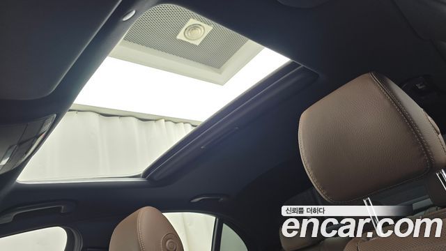 Mercedes-Benz E-Class 2021 — photo 22
