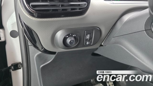 Citroën / DS C4 CACTUS 2019 — photo 23