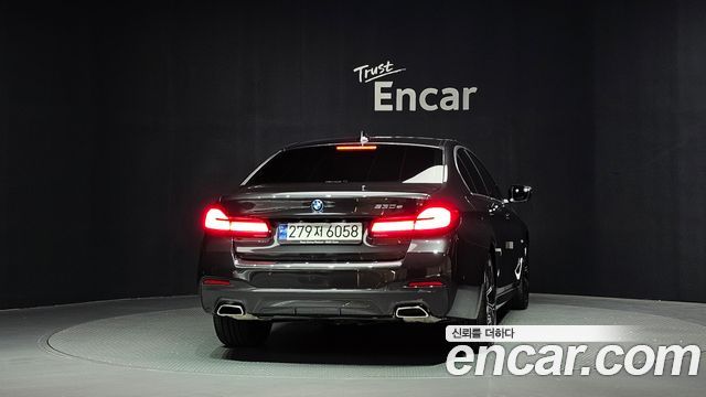 BMW 5-Series 2023 — photo 4