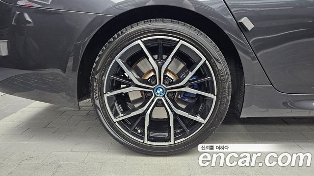 BMW 5-Series 2023 — photo 5