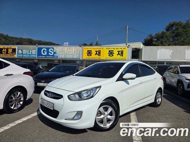 Hyundai Accent 2014 — photo 2